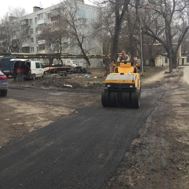 В Батайске приступили к текущему ремонту дорог