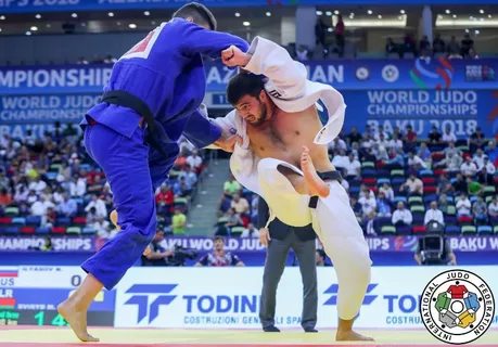 Батайчанин Нияз Ильясов завоевал бронзу чемпионата мира по дзюдо в категории до 100 кг на соревнованиях в Баку. Батайчанин Нияз Ильясов завоевал бронзу чемпионата мира по дзюдо в категории до 100 кг на соревнованиях в Баку.