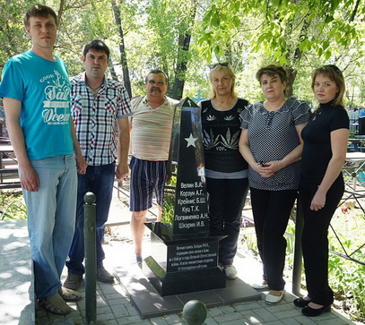 В Батайске открыли памятник на братской могиле солдат ВОВ В Батайске открыли памятник на братской могиле солдат ВОВ