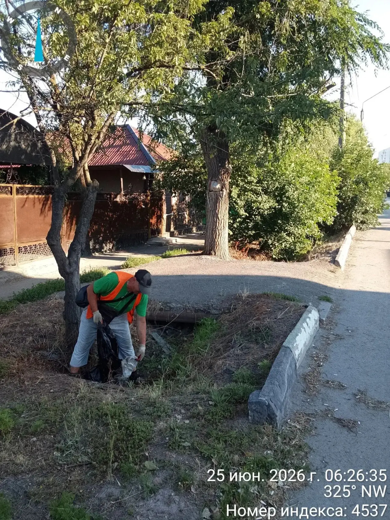 Уборка Батайска продолжается ежедневно