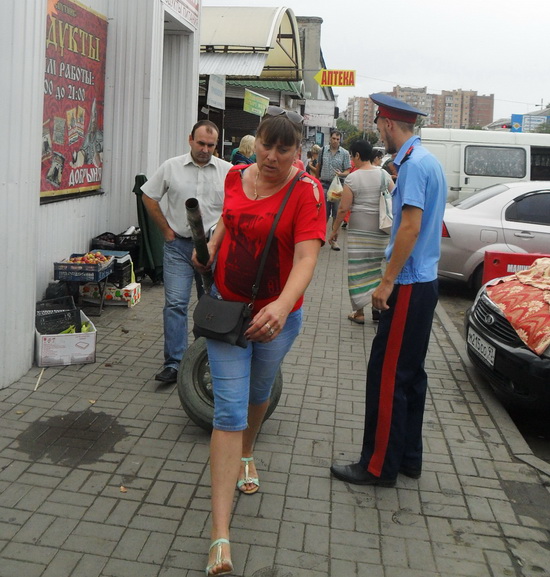 В Батайске прошел рейд по пресечению несанкционированной торговли В Батайске прошел рейд по пресечению несанкционированной торговли