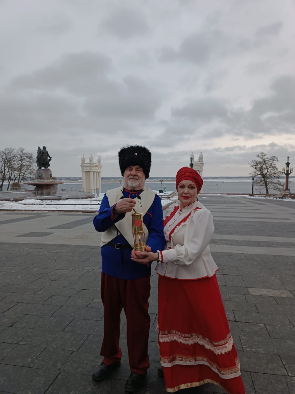 Батайчане приняли огонь семейного очага на выставке-форуме «Россия»