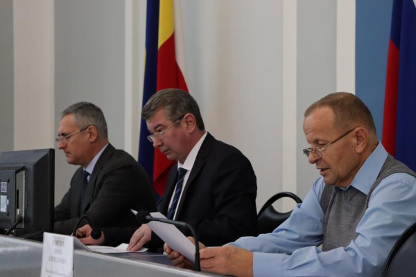 Роман Волошин принял участие в заседании Общественного Совета при Администрации города Батайска