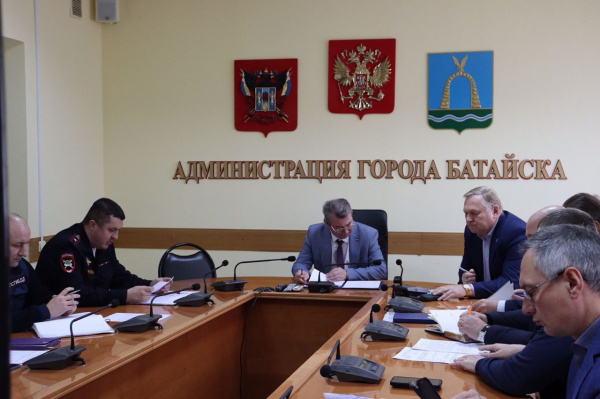 Роман Волошин провел заседание комиссии по обеспечению безопасности дорожного движения