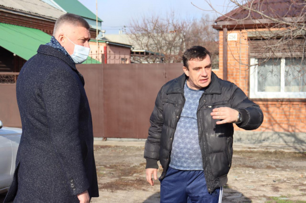 Геннадий Павлятенко лично разобрал проблемные вопросы с жителями