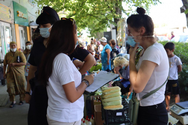 В Батайске сегодня прошли рейды по предотвращению несанкционированной торговли