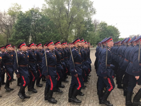 Батайские казаки приняли участие в параде Победы на Красной площади в Москве.