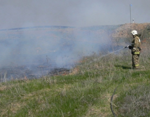 В Ростовской области сохраняется чрезвычайная пожароопасность