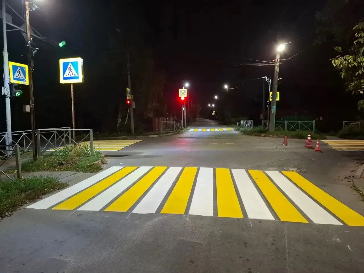 В Батайске обновляют пешеходные переходы и обустраивают новые