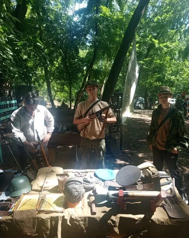 Юнармейцы из Батайска участвуют в Вахте Памяти
