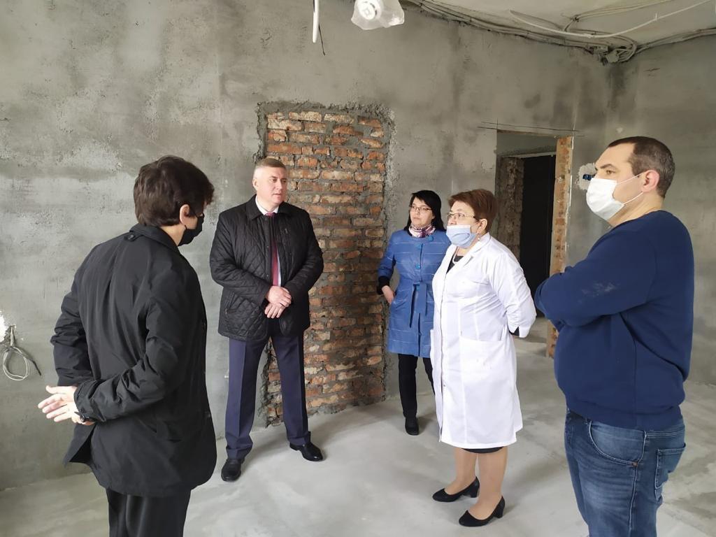 Глава Администрации города Батайска посетил объекты капитального ремонта