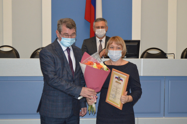 В Батайске наградили победителей конкурса на лучшее территориальное общественное самоуправление