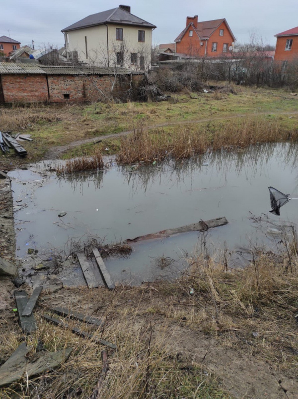 В Батайске продолжается расчистка каналов