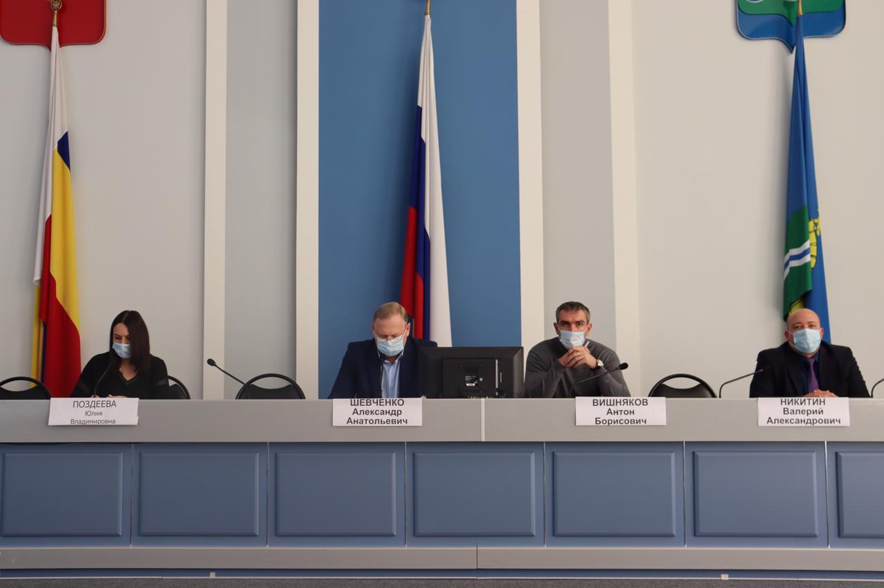 В Батайске состоялось совместное совещание с должностными лицами, уполномоченными составлять протоколы об административных правонарушениях и сотрудниками отдела МВД 