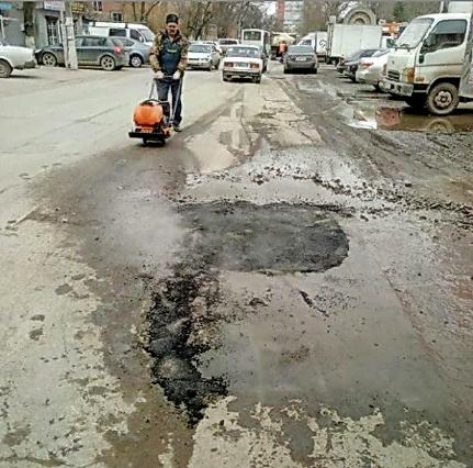 В Батайске определен подрядчик по ремонту дорог