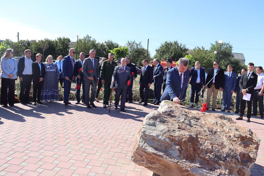 В Батайске заложили камень на месте будущей стелы «Героям Донбасса».