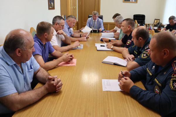 Роман Волошин провел внеочередное заседание КЧС города Батайска