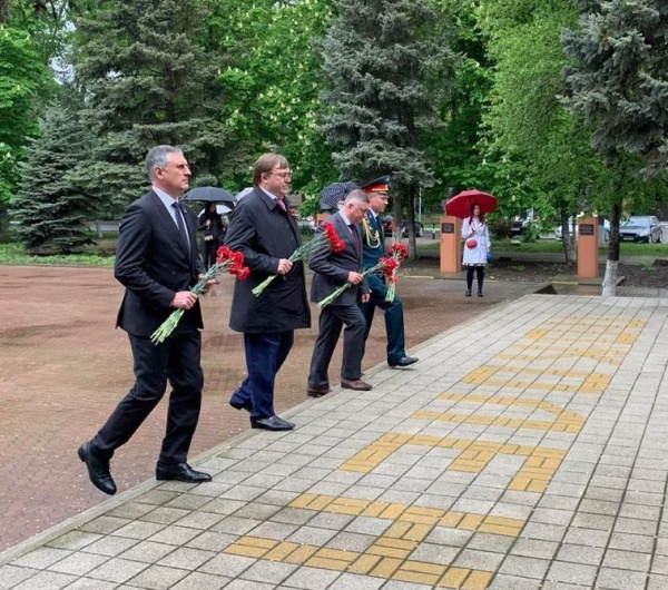 В городе Батайске память героев почтил председатель Законодательного Собрания Ростовской области