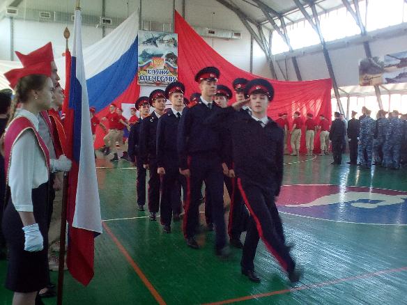 В Батайске прошли военно-спортивные соревнования "Служу Отечеству"