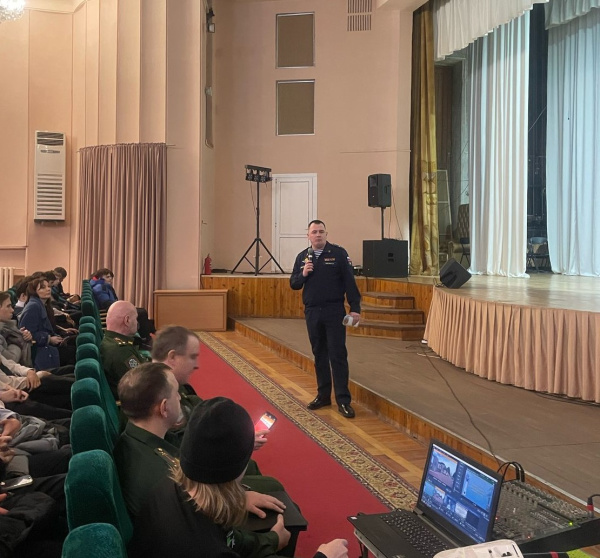 Прошел торжественный агитационный вечер «Мой выбор -  профессия офицер»